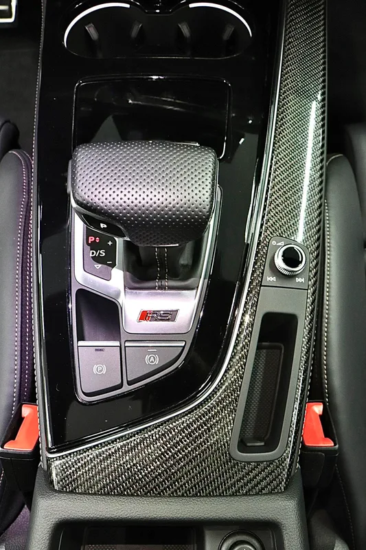 Audi RS 5 2023 2.9T Coupe Obsidian Edition interior photo 17 Audi RS 5 2023 2.9T Coupe Obsidian Edition interior photo 17