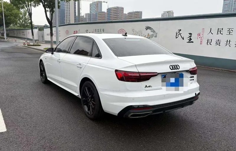 Audi A4L 2022 40 TFSI Fashion dynamic type interior photo 7 Audi A4L 2022 40 TFSI Fashion dynamic type interior photo 7