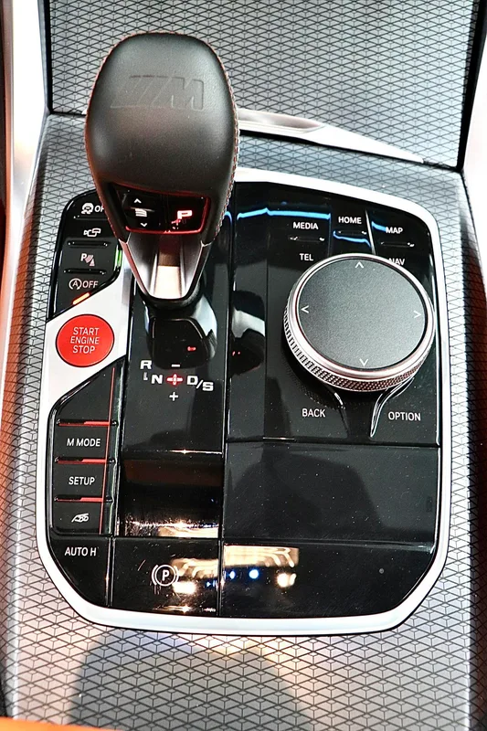 BMW M4 2024 M4 Coupe Thunder Edition interior photo 18 BMW M4 2024 M4 Coupe Thunder Edition interior photo 18