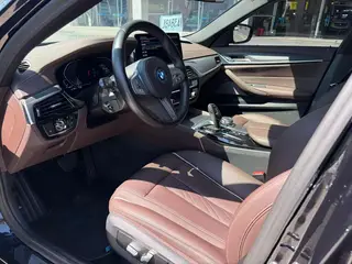 BMW 5 Series 2022 Second change 535Le M Sports suit exterior photo 8 BMW 5 Series 2022 Second change 535Le M Sports suit exterior photo 8