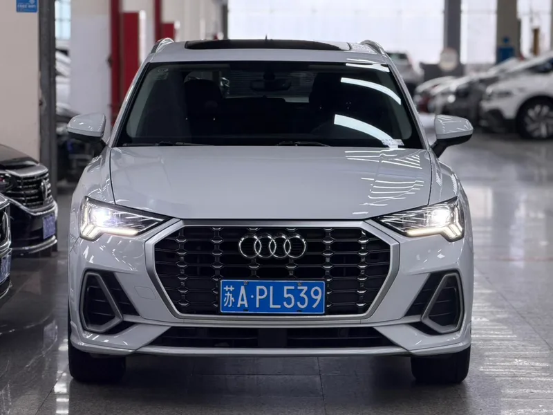Audi Q3 2022 35 TFSI Aggressive and dynamic exterior photo 2 Audi Q3 2022 35 TFSI Aggressive and dynamic exterior photo 2