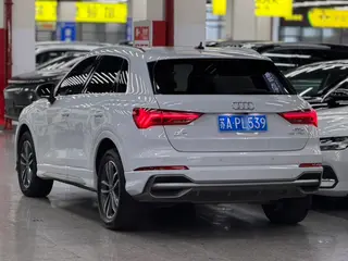 Audi Q3 2022 35 TFSI Aggressive and dynamic exterior photo 6 Audi Q3 2022 35 TFSI Aggressive and dynamic exterior photo 6