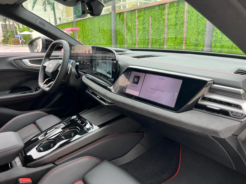 Audi A5L Sportback 2026 2.0TFSI quattro 150kW First Limited Edition interior photo 11 Audi A5L Sportback 2026 2.0TFSI quattro 150kW First Limited Edition interior photo 11