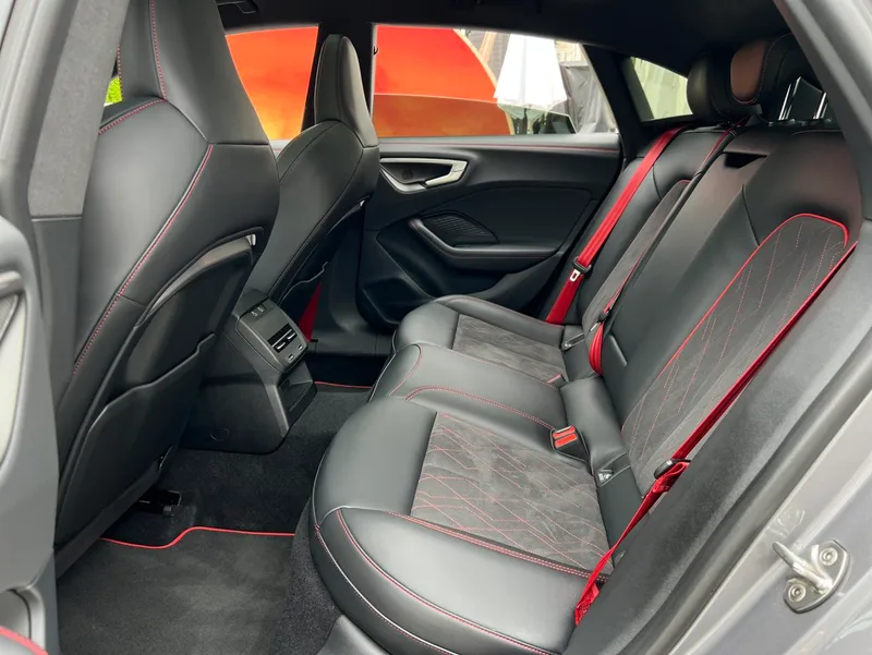 Audi A5L Sportback 2026 2.0TFSI quattro 150kW First Limited Edition interior photo 14 Audi A5L Sportback 2026 2.0TFSI quattro 150kW First Limited Edition interior photo 14