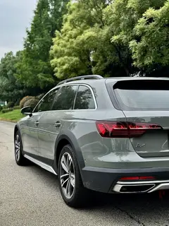 Audi A4 2021 allroad quattro Explore Home interior photo 12