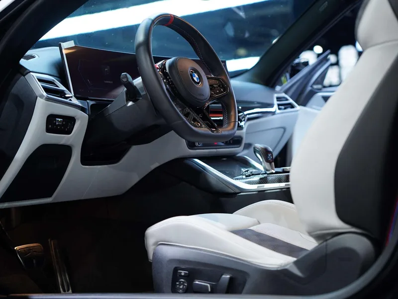 BMW M4 2024 M4 Coupe M xDrive Thunder Edition interior photo 14 BMW M4 2024 M4 Coupe M xDrive Thunder Edition interior photo 14
