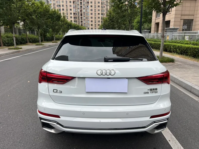 Audi Q3 2024 35 TFSI Fashion dynamic type exterior photo 5 Audi Q3 2024 35 TFSI Fashion dynamic type exterior photo 5