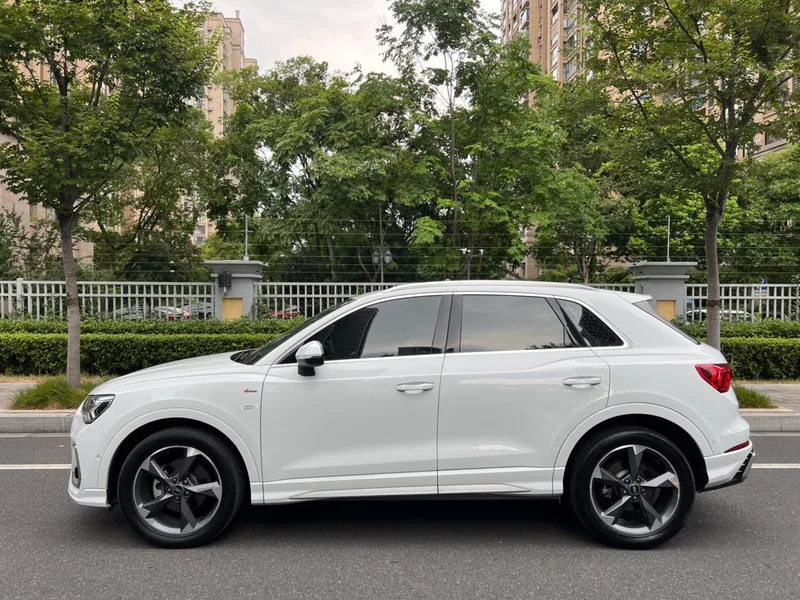 Audi Q3 2024 35 TFSI Fashion dynamic type exterior photo 7 Audi Q3 2024 35 TFSI Fashion dynamic type exterior photo 7