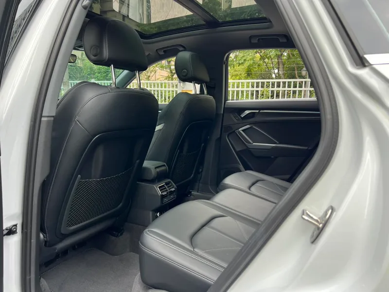 Audi Q3 2024 35 TFSI Fashion dynamic type interior photo 11 Audi Q3 2024 35 TFSI Fashion dynamic type interior photo 11