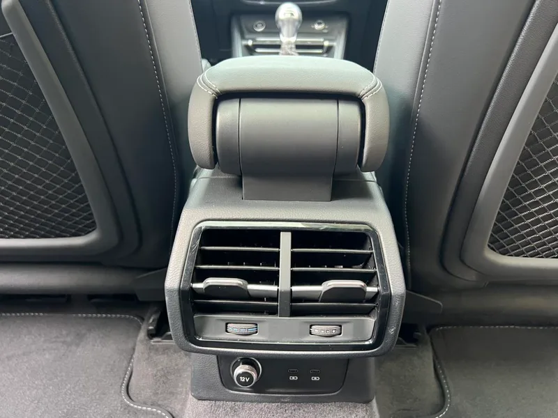 Audi Q3 2024 35 TFSI Fashion dynamic type interior photo 15 Audi Q3 2024 35 TFSI Fashion dynamic type interior photo 15