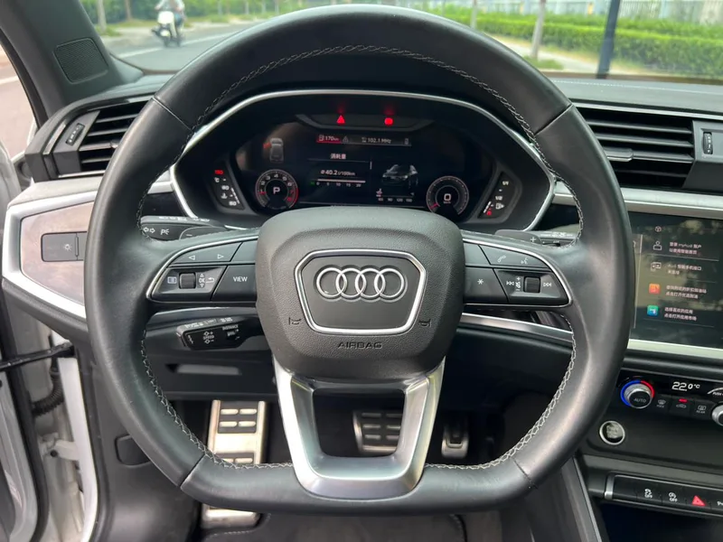 Audi Q3 2024 35 TFSI Fashion dynamic type interior photo 17 Audi Q3 2024 35 TFSI Fashion dynamic type interior photo 17