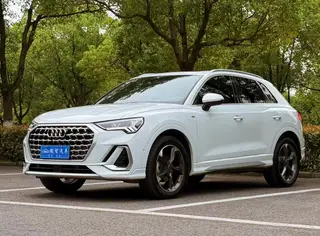 Audi Q3 2024 35 TFSI Fashion dynamic type exterior photo 1 Audi Q3 2024 35 TFSI Fashion dynamic type exterior photo 1