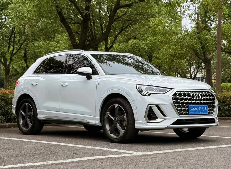 Audi Q3 2024 35 TFSI Fashion dynamic type exterior photo 3 Audi Q3 2024 35 TFSI Fashion dynamic type exterior photo 3