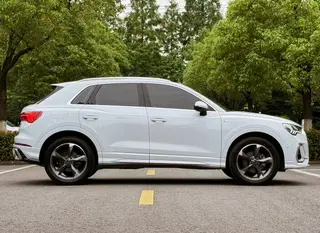 Audi Q3 2024 35 TFSI Fashion dynamic type exterior photo 4 Audi Q3 2024 35 TFSI Fashion dynamic type exterior photo 4