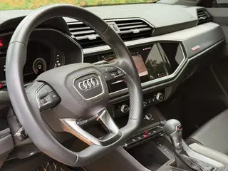 Audi Q3 2024 35 TFSI Fashion dynamic type interior photo 14 Audi Q3 2024 35 TFSI Fashion dynamic type interior photo 14