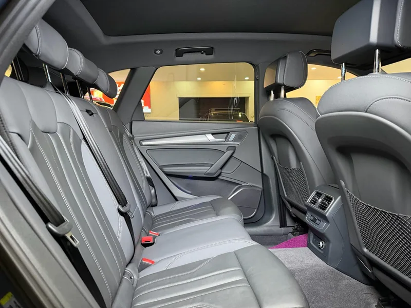 Audi Q5L 2024 40TFSI Deluxe Dynamic interior photo 15 Audi Q5L 2024 40TFSI Deluxe Dynamic interior photo 15