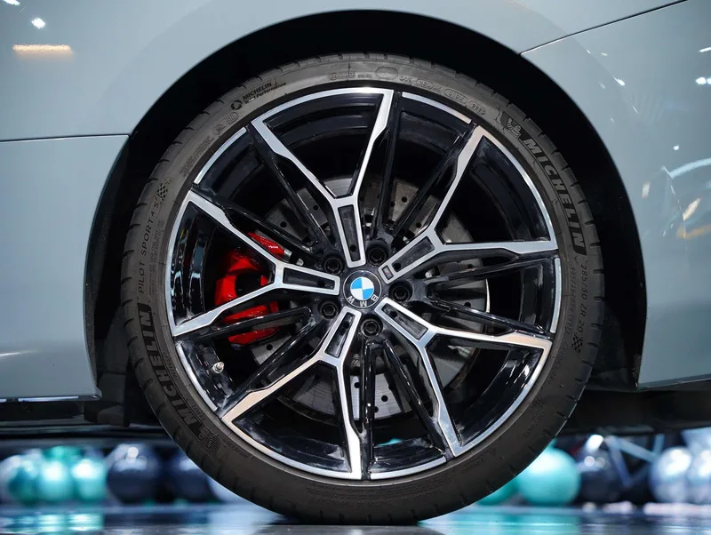 BMW M2 2023 M2 Coupé exterior foto 8 BMW M2 2023 M2 Coupé exterior foto 8