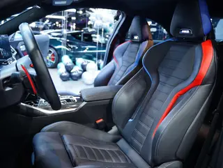 BMW M2 2023 M2 Coupé interior foto 16 BMW M2 2023 M2 Coupé interior foto 16