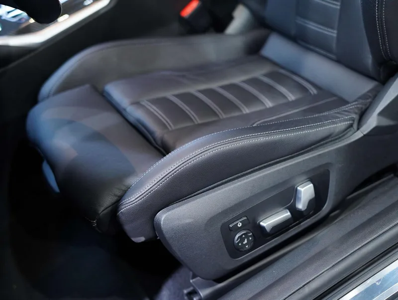 BMW M2 2023 M2 Coupé interior foto 17 BMW M2 2023 M2 Coupé interior foto 17