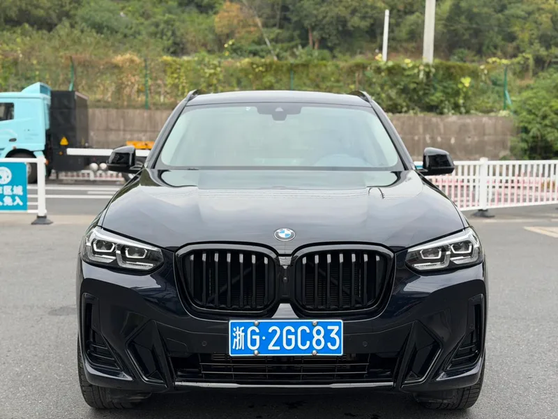 BMW X3 2023 xDrive30i Leading Type M Obsidian Night Suit exterior photo 2 BMW X3 2023 xDrive30i Leading Type M Obsidian Night Suit exterior photo 2