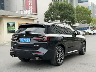 BMW X3 2023 xDrive30i Leading Type M Obsidian Night Suit interior photo 11 BMW X3 2023 xDrive30i Leading Type M Obsidian Night Suit interior photo 11