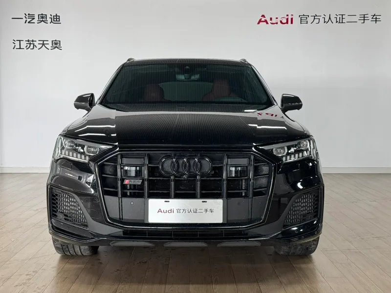 Audi SQ7 2024 4.0 TFSI Edición Dark Night Knight exterior foto 2 Audi SQ7 2024 4.0 TFSI Edición Dark Night Knight exterior foto 2