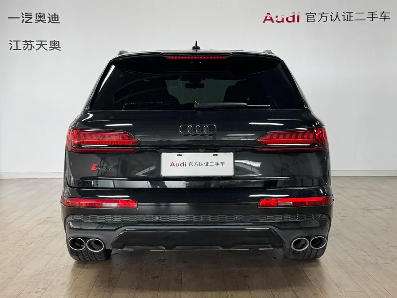 Audi SQ7 2024 4.0 TFSI Edición Dark Night Knight exterior foto 5 Audi SQ7 2024 4.0 TFSI Edición Dark Night Knight exterior foto 5
