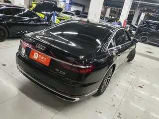 Audi A8 2023 A8L 55 TFSI quattro Modelo insignia interior foto 11 Audi A8 2023 A8L 55 TFSI quattro Modelo insignia interior foto 11
