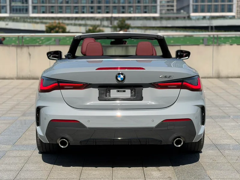 BMW 4 Series 2023 425i Convertible M Sports suit exterior photo 5 BMW 4 Series 2023 425i Convertible M Sports suit exterior photo 5