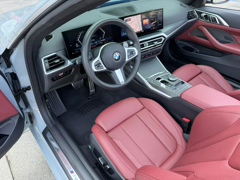 BMW 4 Series 2023 425i Convertible M Sports suit interior photo 12 BMW 4 Series 2023 425i Convertible M Sports suit interior photo 12