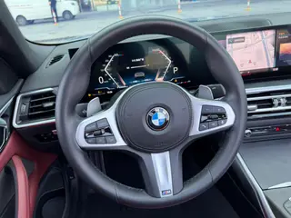 BMW 4 Series 2023 425i Convertible M Sports suit interior photo 19 BMW 4 Series 2023 425i Convertible M Sports suit interior photo 19