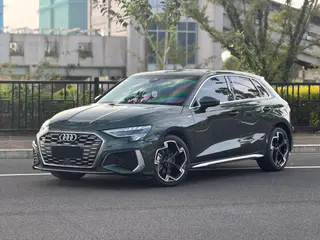 Audi A3 2024 Sportback 35 TFSI Luxury Sport