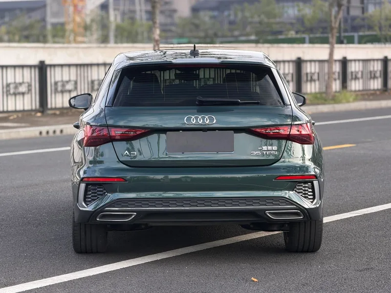 Audi A3 2024 Sportback 35 TFSI Deportes de lujo exterior foto 7 Audi A3 2024 Sportback 35 TFSI Deportes de lujo exterior foto 7