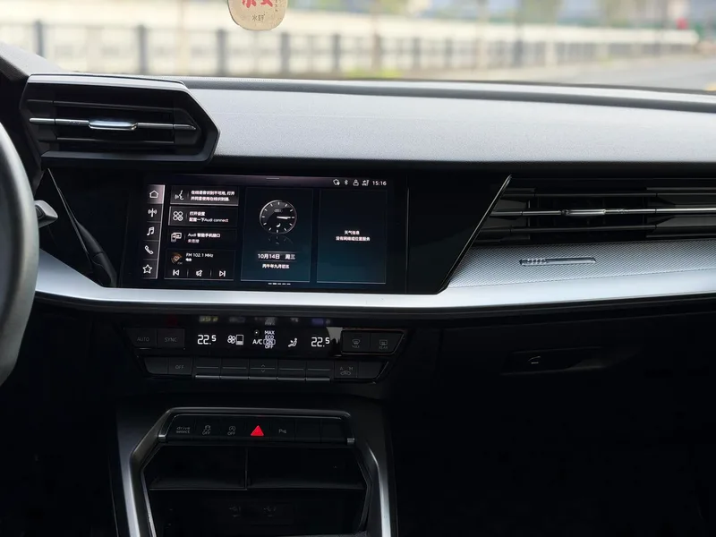 Audi A3 2024 Sportback 35 TFSI Deportes de lujo interior foto 15 Audi A3 2024 Sportback 35 TFSI Deportes de lujo interior foto 15