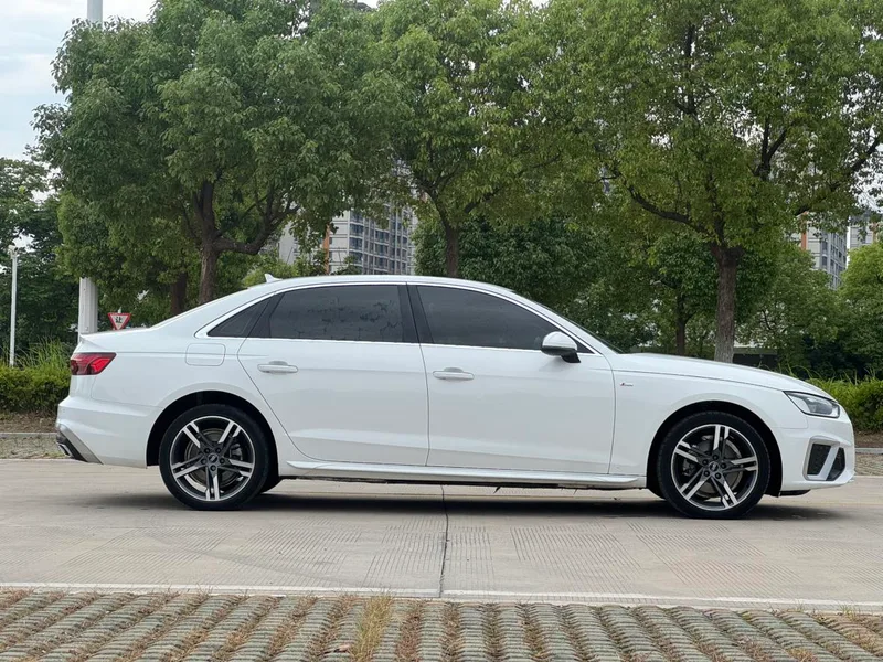 Audi A4L 2022 40 TFSI Fashion dynamic type exterior photo 6 Audi A4L 2022 40 TFSI Fashion dynamic type exterior photo 6