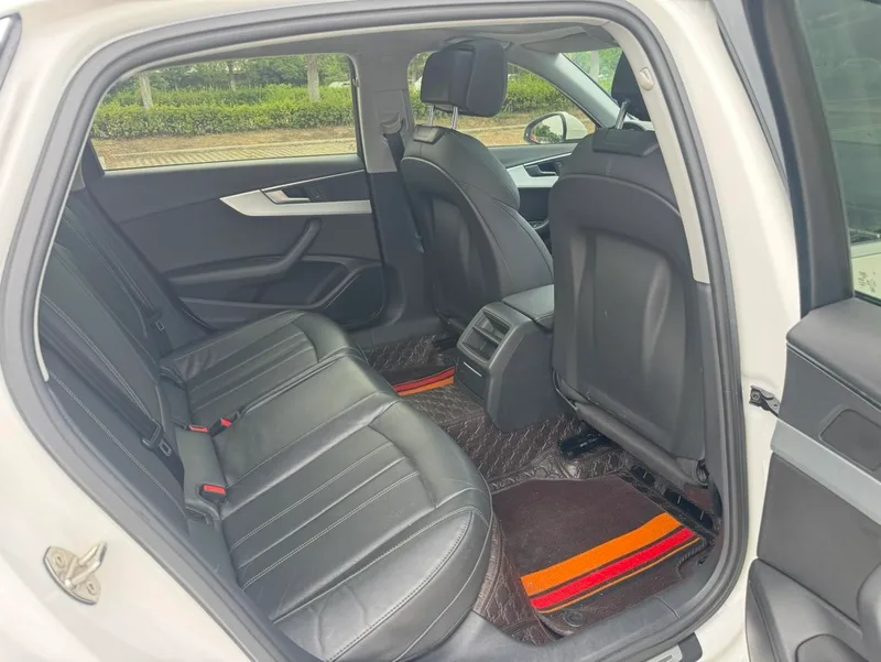 Audi A4L 2022 40 TFSI Fashion dynamic type interior photo 13 Audi A4L 2022 40 TFSI Fashion dynamic type interior photo 13