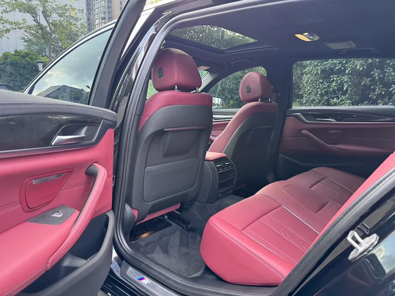 BMW 5 Series 2022 Reforma 525Li M Conjunto deportivo interior foto 9 BMW 5 Series 2022 Reforma 525Li M Conjunto deportivo interior foto 9