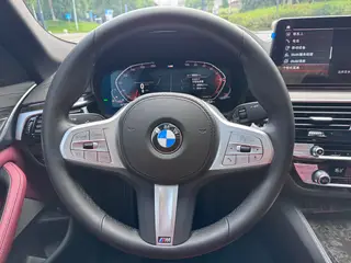 BMW 5 Series 2022 Reforma 525Li M Conjunto deportivo interior foto 16 BMW 5 Series 2022 Reforma 525Li M Conjunto deportivo interior foto 16