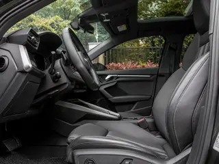 Audi A3 2022 Sportback 35 TFSI Élégant à la mode intérieur photo 10 Audi A3 2022 Sportback 35 TFSI Élégant à la mode intérieur photo 10