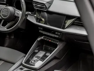 Audi A3 2022 Sportback 35 TFSI Élégant à la mode intérieur photo 12 Audi A3 2022 Sportback 35 TFSI Élégant à la mode intérieur photo 12