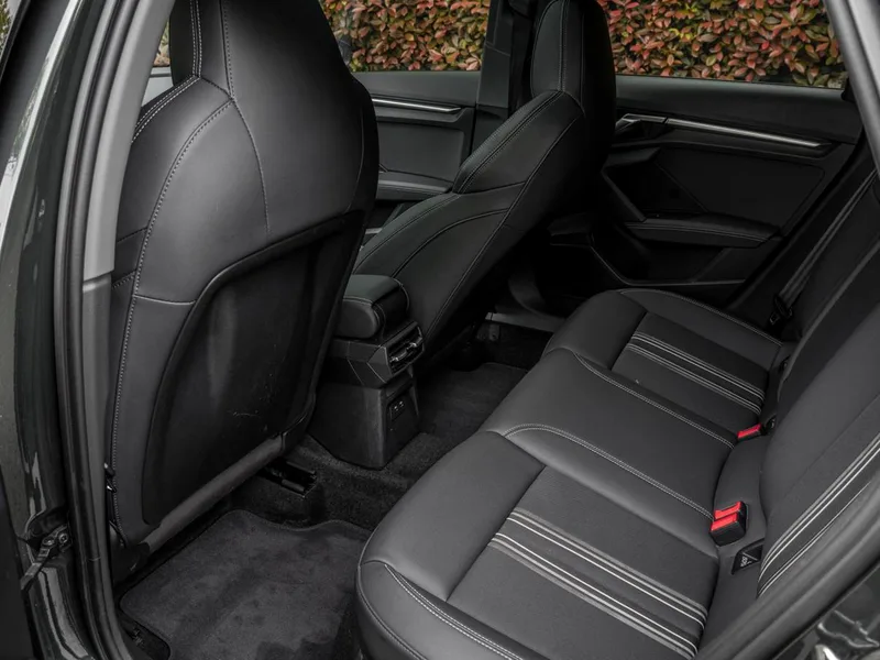 Audi A3 2022 Sportback 35 TFSI Élégant à la mode intérieur photo 15 Audi A3 2022 Sportback 35 TFSI Élégant à la mode intérieur photo 15