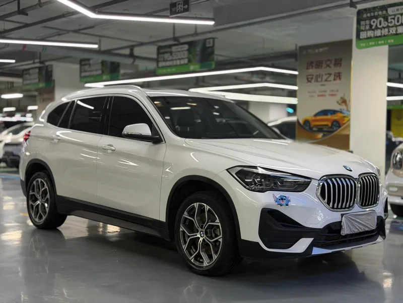 BMW X1 2022 sDrive25Li Líder exterior foto 3 BMW X1 2022 sDrive25Li Líder exterior foto 3