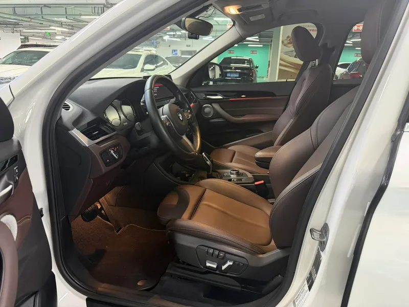 BMW X1 2022 sDrive25Li Líder interior foto 7 BMW X1 2022 sDrive25Li Líder interior foto 7