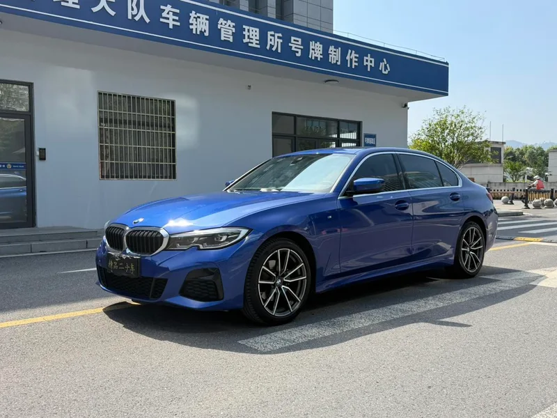 BMW 3 Series 2021 Restyling 325Li M Sports suit exterior photo 1 BMW 3 Series 2021 Restyling 325Li M Sports suit exterior photo 1