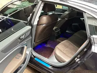 Audi A7L 2024 45 TFSI S-line Conjunto de cristal de flujo de construcción de sueños interior foto 6