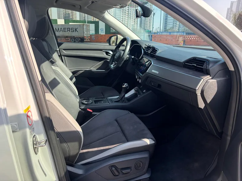 Audi Q3 2022 35 TFSI Tipo dinámico de moda interior foto 18 Audi Q3 2022 35 TFSI Tipo dinámico de moda interior foto 18