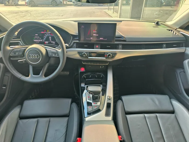 Audi A5 2023 Coupe 40 TFSI Tipo dinámico de moda interior foto 7 Audi A5 2023 Coupe 40 TFSI Tipo dinámico de moda interior foto 7