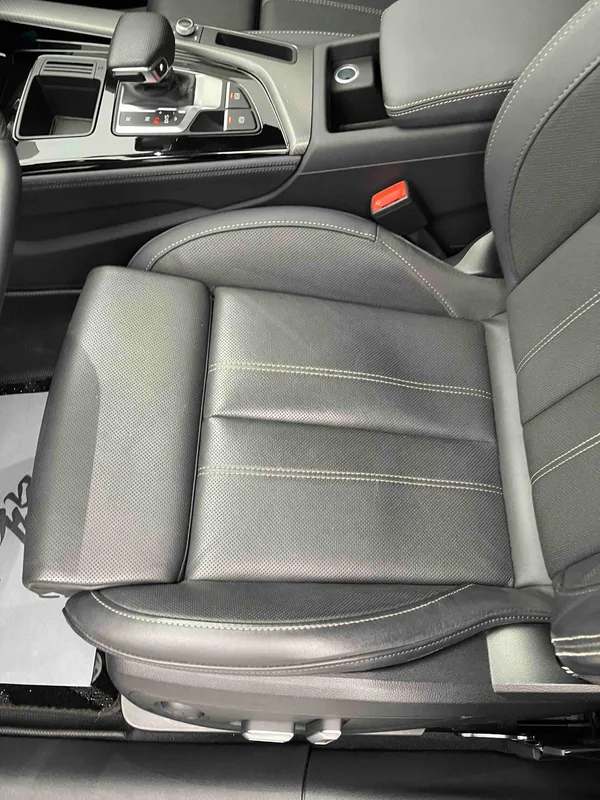 Audi A4L 2024 40 TFSI quattro RS Kit Type de vitesse de combustion intérieur photo 16