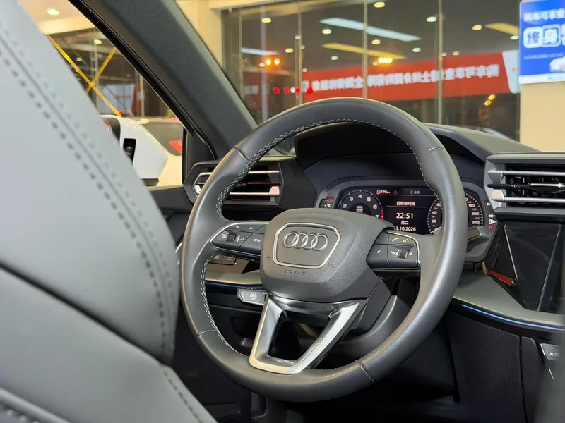 Audi A3 2025 Sportback 35 TFSI Flying Privilege interior photo 10 Audi A3 2025 Sportback 35 TFSI Flying Privilege interior photo 10