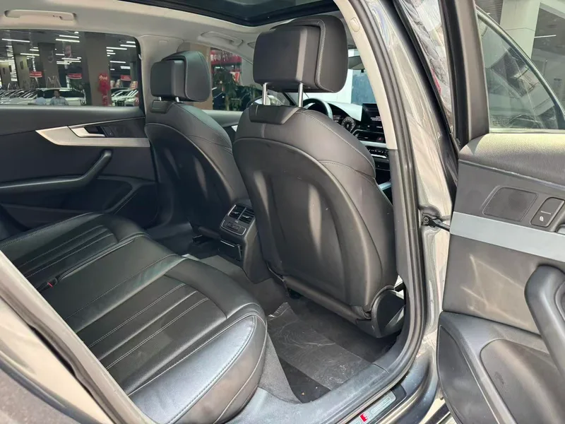 Audi A4L 2022 40 TFSI Fashion dynamic type interior photo 19 Audi A4L 2022 40 TFSI Fashion dynamic type interior photo 19